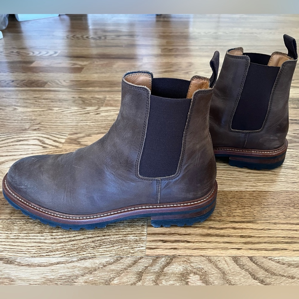 Banana Republic Diego Leather Chelsea Boot in Brown